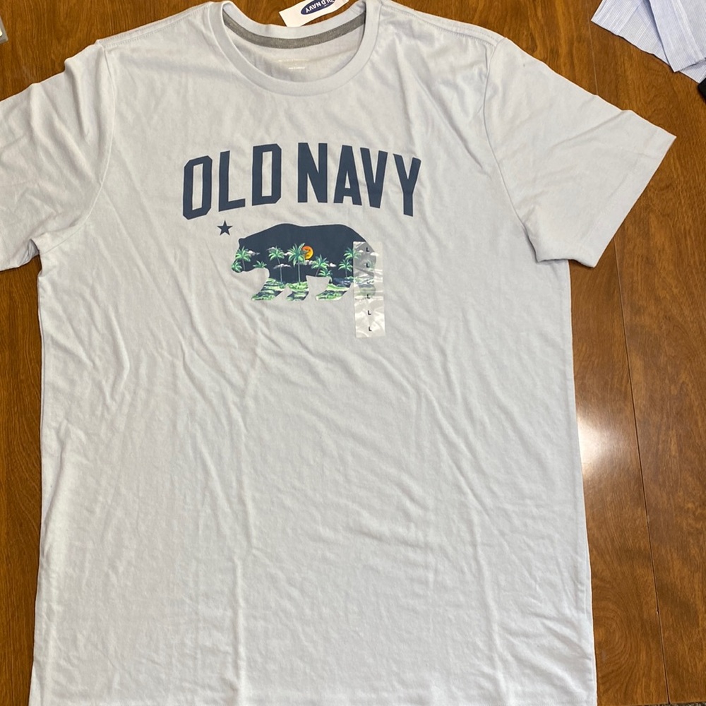 Old navy baby blue T shirt. Never worn